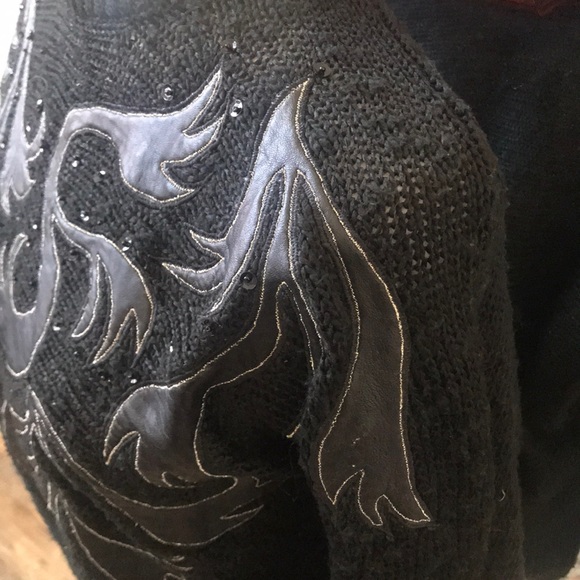 Vintage Suzelle leather and sequin sweater - Picture 5 of 9